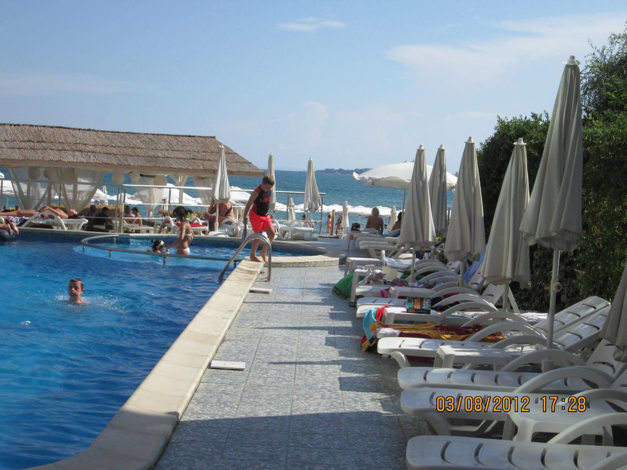 Sunny Bay Aparthotel Slantschew brjag Exterior foto