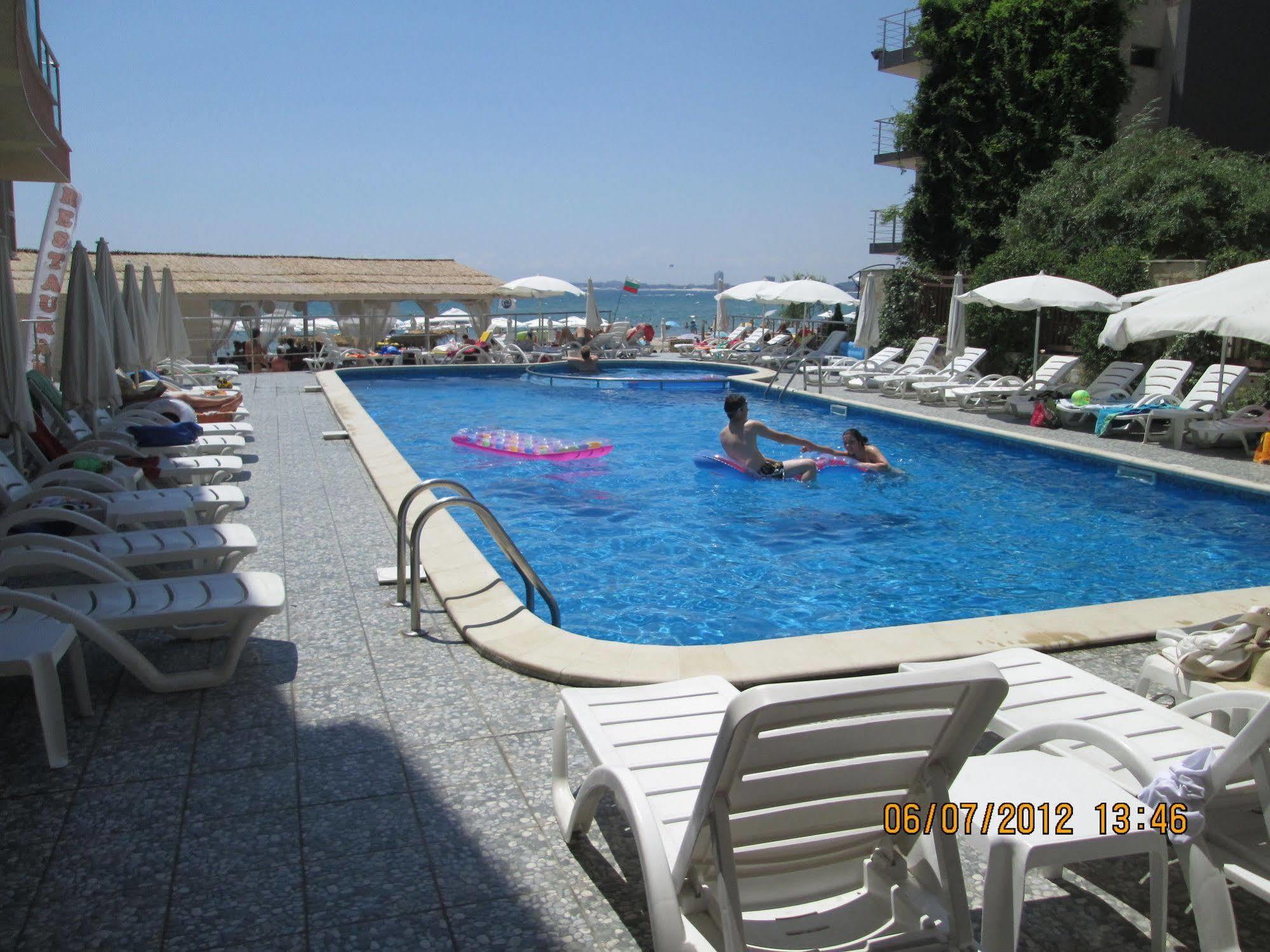 Sunny Bay Aparthotel Slantschew brjag Exterior foto