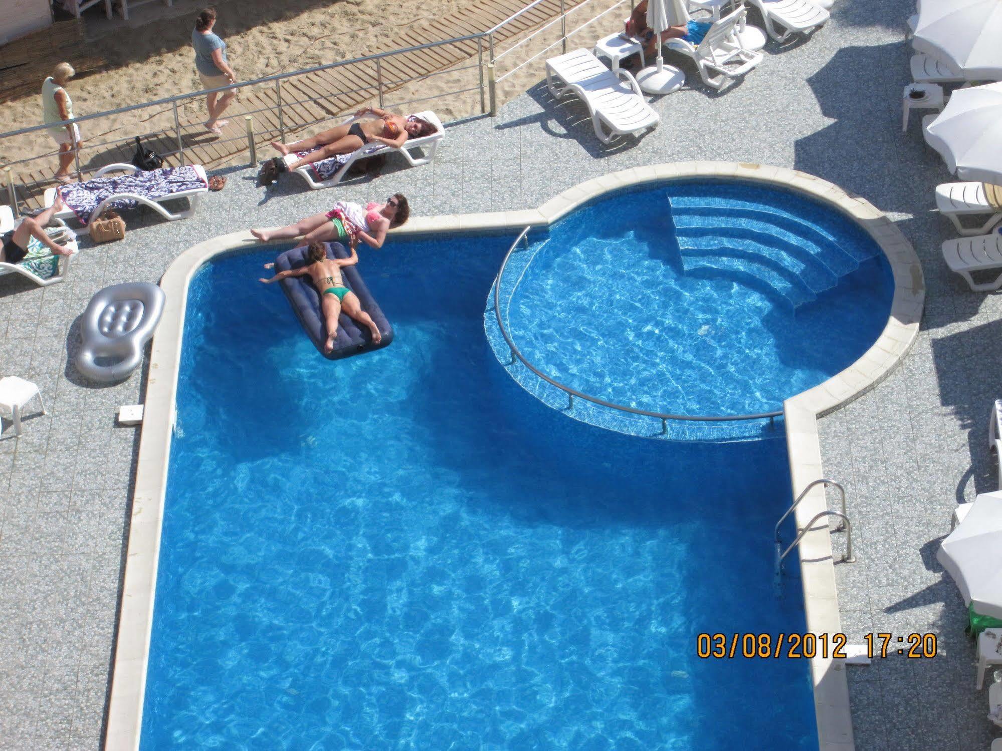 Sunny Bay Aparthotel Slantschew brjag Exterior foto