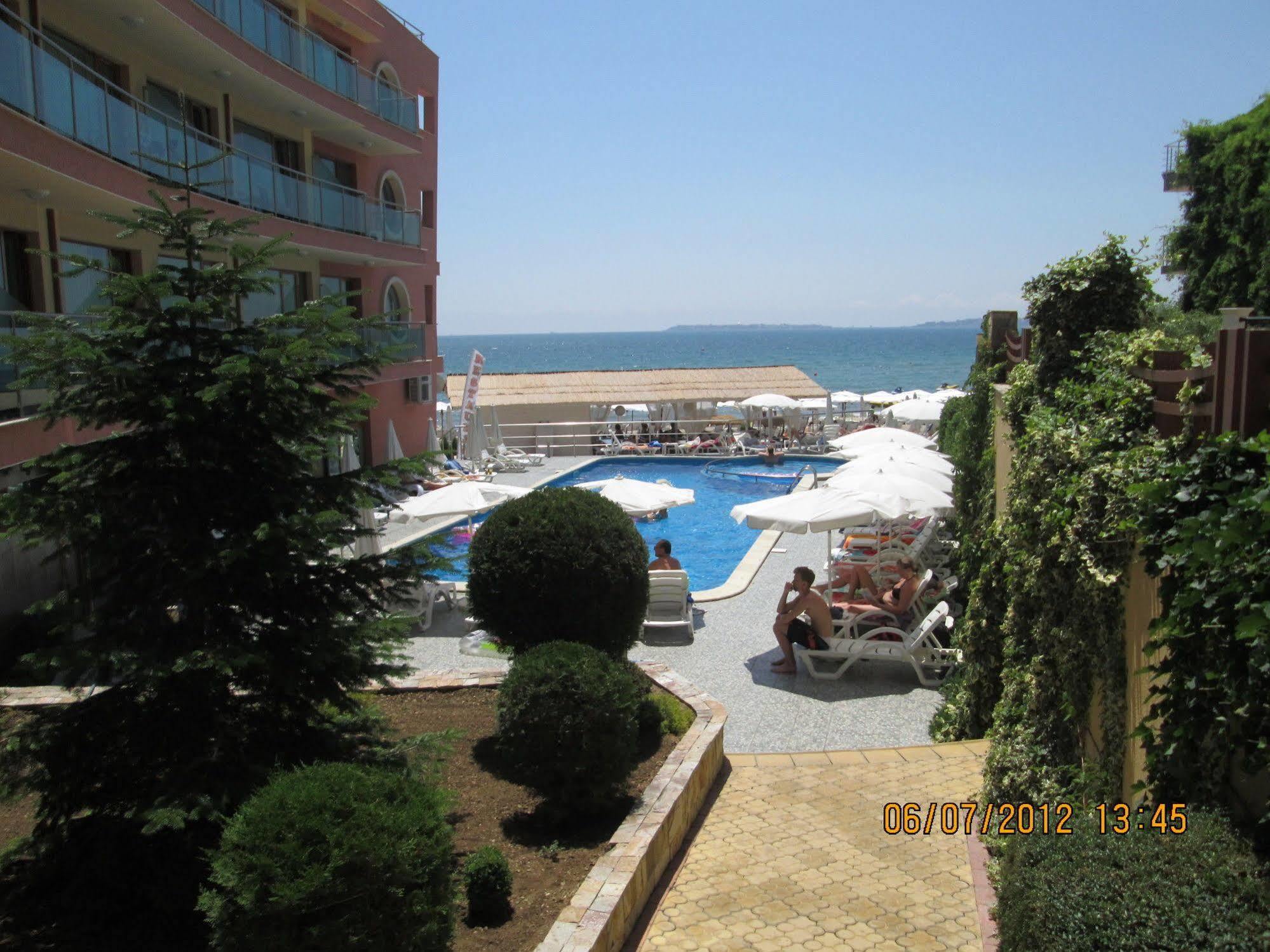 Sunny Bay Aparthotel Slantschew brjag Exterior foto